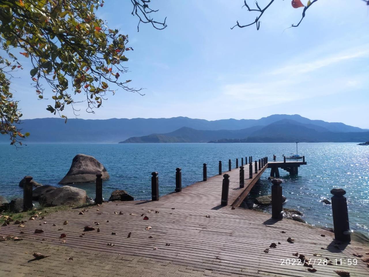 Casa Ilhabela Entre A Praia Grande & Juliao Luaran gambar